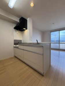 コンフォルト・ファイブ　Ｂ棟　＊＊ B0102号-3