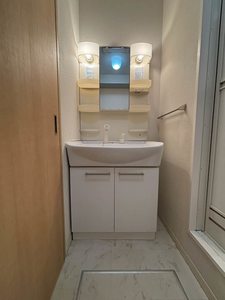 コンフォルト・ファイブ　Ｂ棟　＊＊ B0102号-5