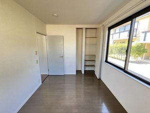 ディアス元岡 2番館 ** B0101号-2