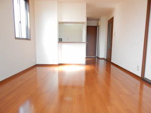 クレストタウン　Ａ棟　＊＊ A0102号-2