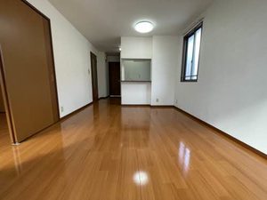 クレストタウン　Ｂ棟　＊＊ B0201号-2