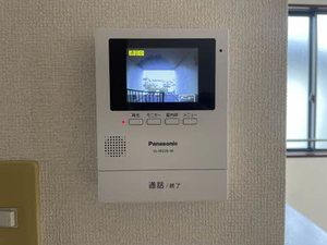 クレストタウン　Ｂ棟　＊＊ B0201号-8