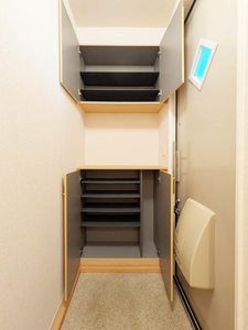 サンリッチ　Ｆ棟　＊＊ F0203号-11