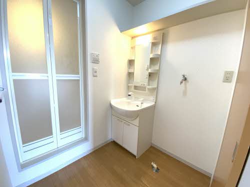 バリュージュ会下　Ａ棟　＊ A0102号-4