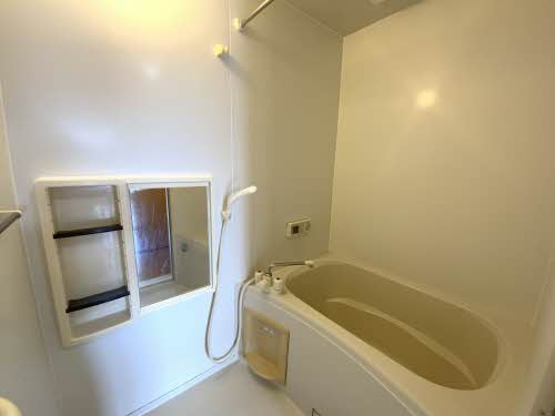 バリュージュ会下　Ａ棟　＊ A0102号-6