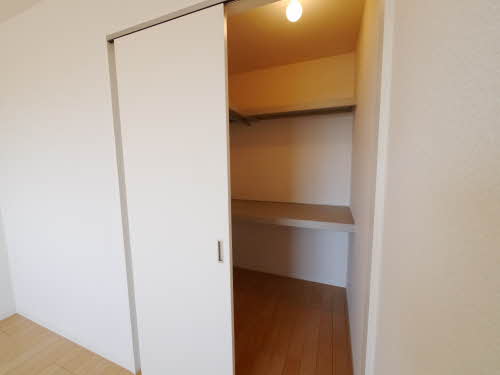 ヴェルドミールK B棟 ** B0202号-8