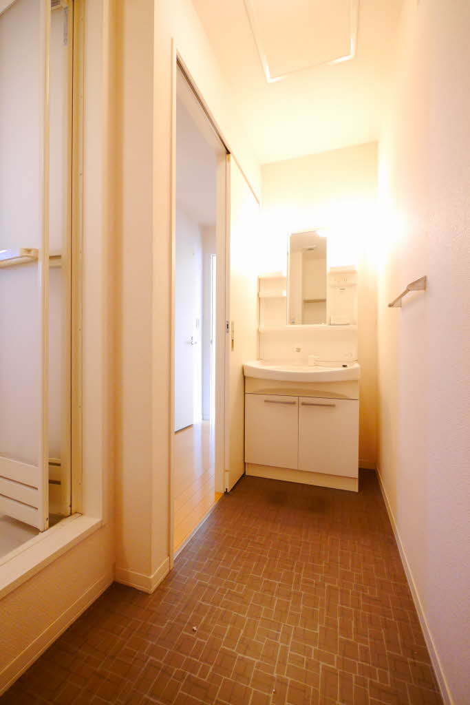 アルカンシェル B棟 B0202号-8