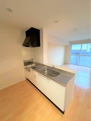 シャーメゾン愛宕 A棟 ** A0202号-2