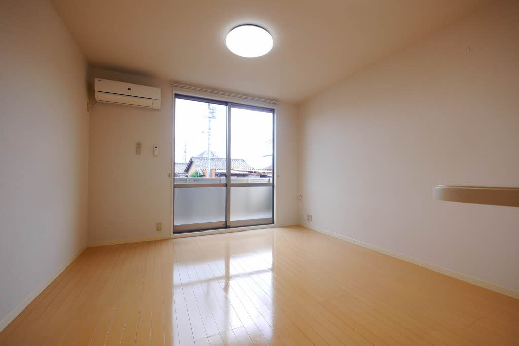 カーサ　シェルテッツァ　野見山　＊＊ A0101号-2