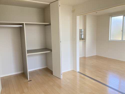 ファミールオガタ　Ｇ棟　＊＊ G0102号-15