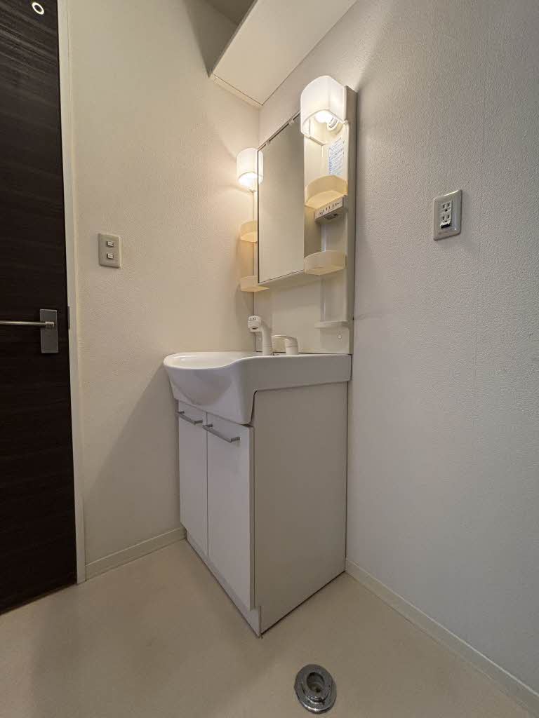 ラトゥール大和　＊＊ A0103号-5