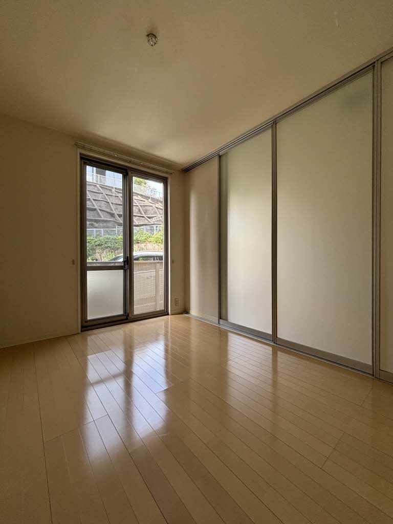 ラトゥール大和　＊＊ A0103号-8