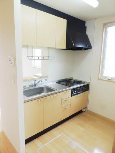 ガーデンコート　Ⅴ棟　＊ E0101号-3