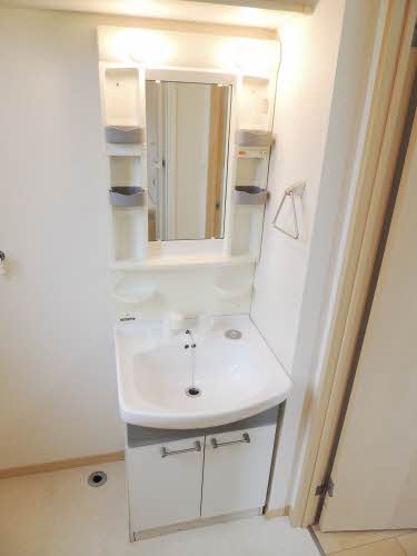 ガーデンコート　Ⅴ棟　＊ E0101号-4