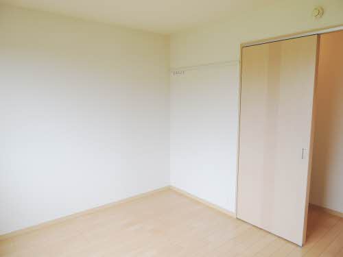 ガーデンコート　Ⅴ棟　＊ E0101号-6