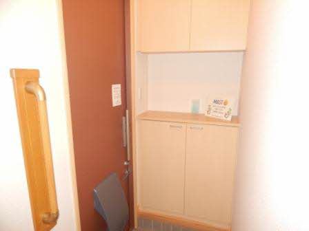 ガーデンコート　Ⅴ棟　＊ E0102号-10