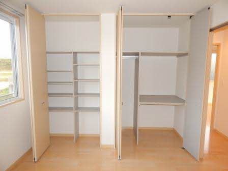 ガーデンコート　Ⅴ棟　＊ E0102号-12