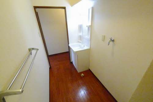 ディアス馬場山　Ｂ棟　＊ B0101号-4