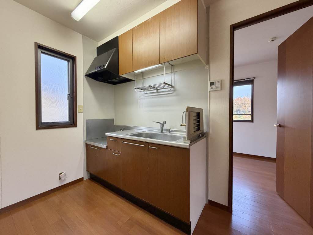 エスピーハウス三重　Ｂ棟　＊＊ B0203号-3