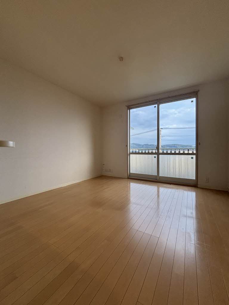 コンフォルト・ファイブ　Ｂ棟　＊＊ B0102号-2