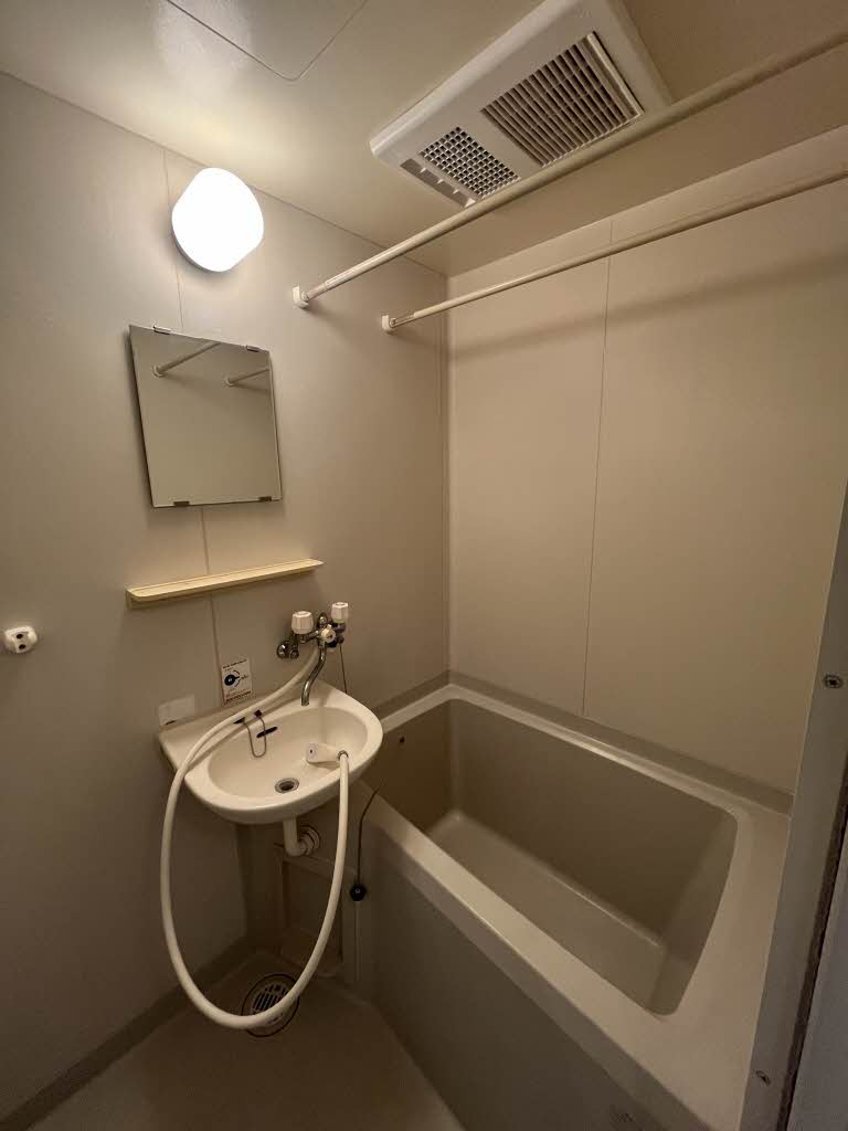 アグールシャルマン天野　＊ A0202号-4