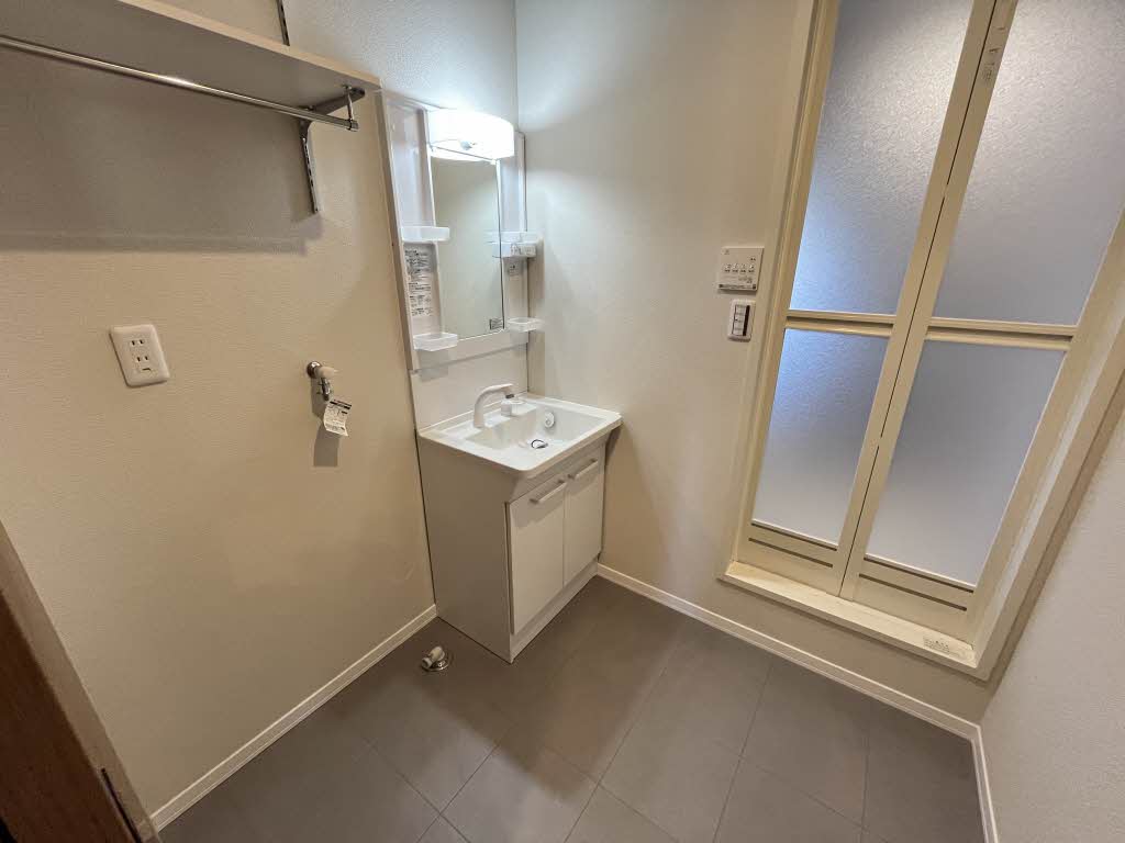 ドミール柚ノ木　Ｂ棟　＊＊ B0201号-12