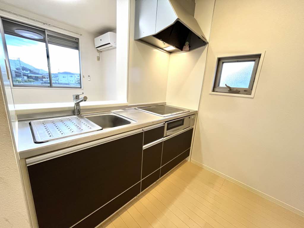 ヴィラ　グリーン　Ａ棟　＊ A0202号-3