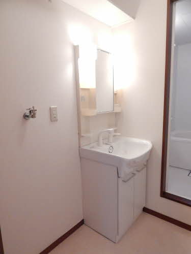 クレストタウン　Ａ棟　＊＊ A0102号-4