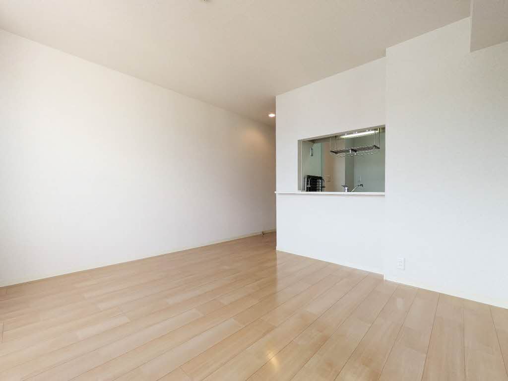 サンリッチ　Ｆ棟　＊＊ F0203号-2