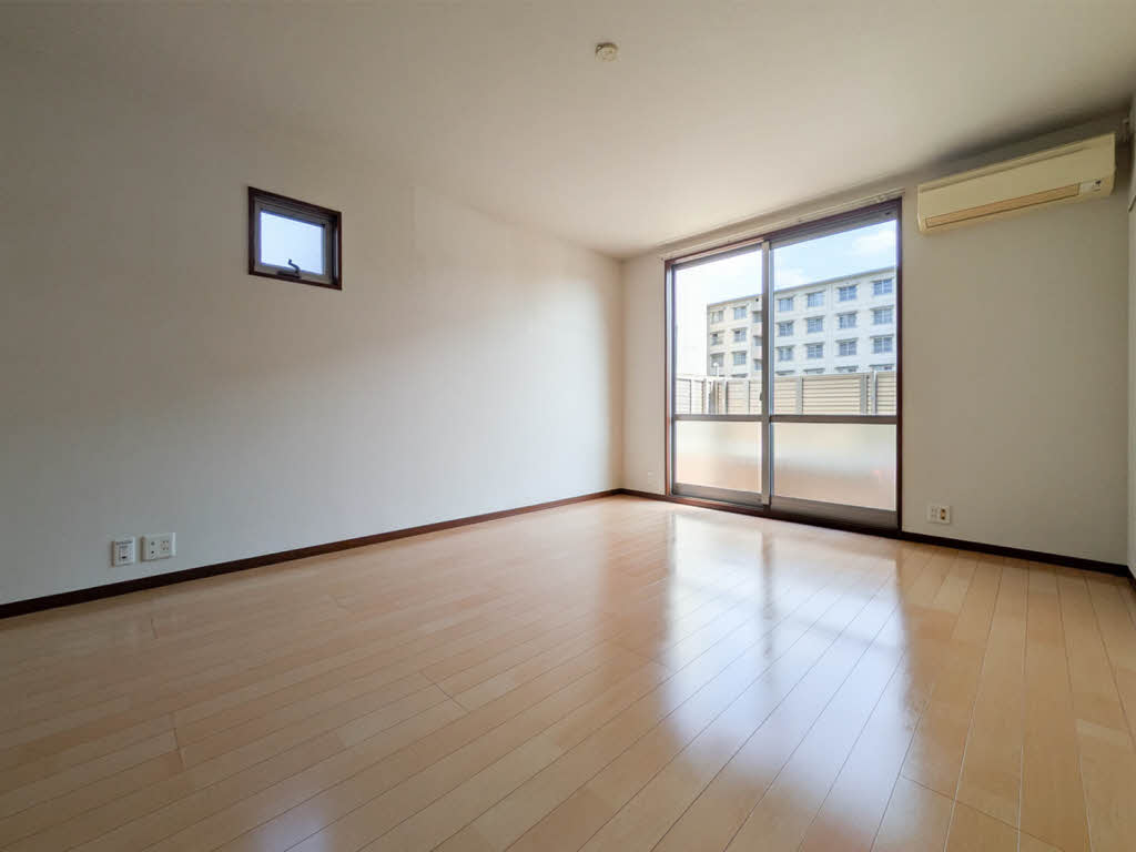 ルミエールマドカ　＊＊ A0106号-2