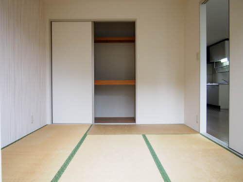 グランシャリオ　Ｂ棟　＊ B0102号-12