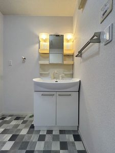 アルファヴィル　Ⅰ棟　＊ A0101号-6