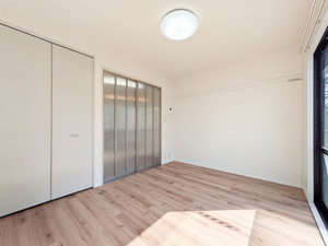 ロマンシー小林　＊＊ A0202号-3