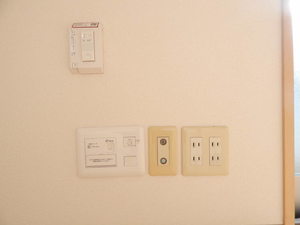 ドミール　Ｃ棟　＊＊ C0202号-14