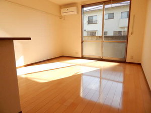モンポエーム　Ⅰ棟　＊＊ A0101号-2