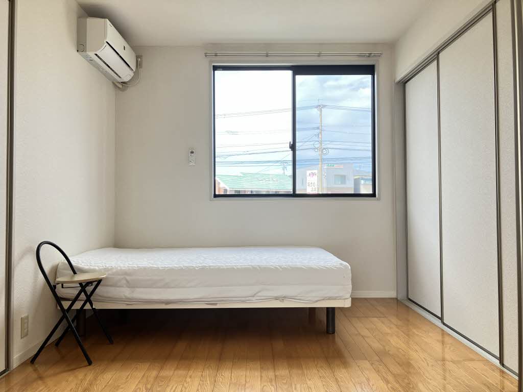 エルム　Ｂ棟　＊＊ B0102号-9