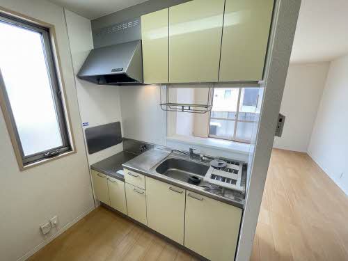 メゾンアンリシール A棟 A0201号-3