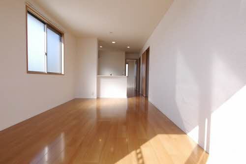 ヴィラ　弐番館　＊＊ B0201号-2