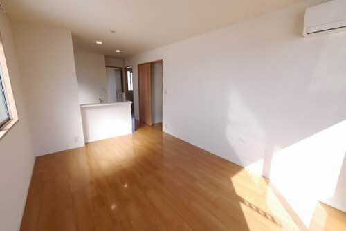 ヴィラ　弐番館　＊＊ B0201号-14