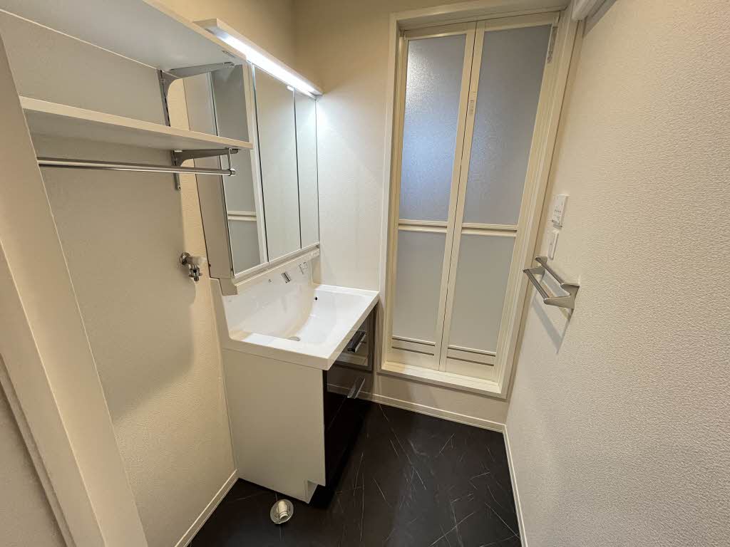 メゾンＫ・Ｔ　Ｃ棟　＊＊ C0206号-12