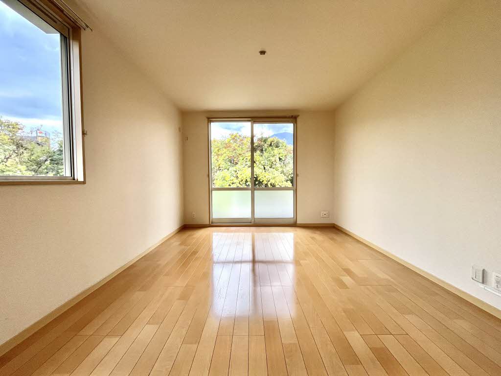 ディアコート鉄輪 B棟 * B0101号-2