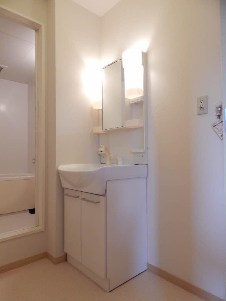 ドミール　Ｃ棟　＊＊ C0202号-7