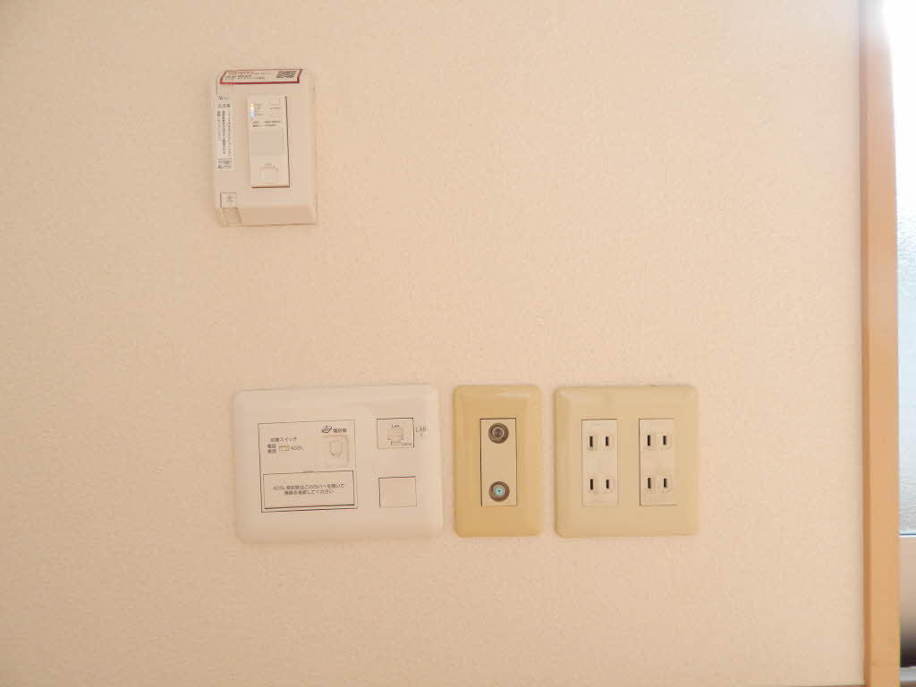 ドミール　Ｃ棟　＊＊ C0202号-14