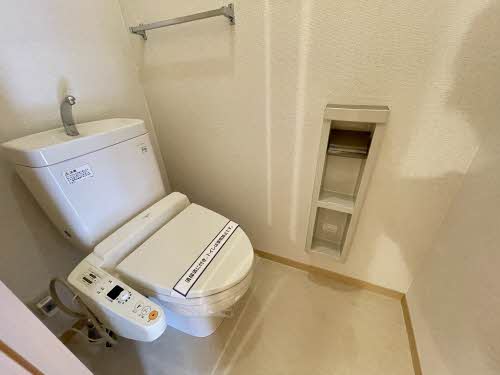 フルールＭ　Ｂ棟　＊＊ B0201号-8