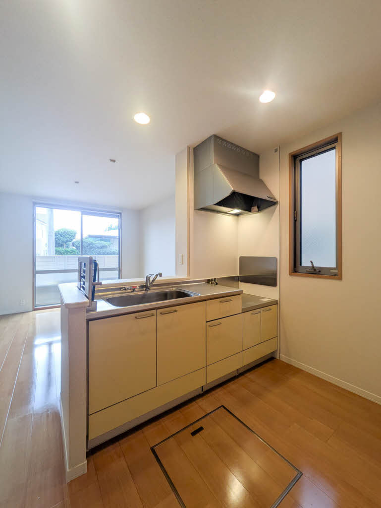 ライフステージ長嶺 A棟 ** A0101号-3