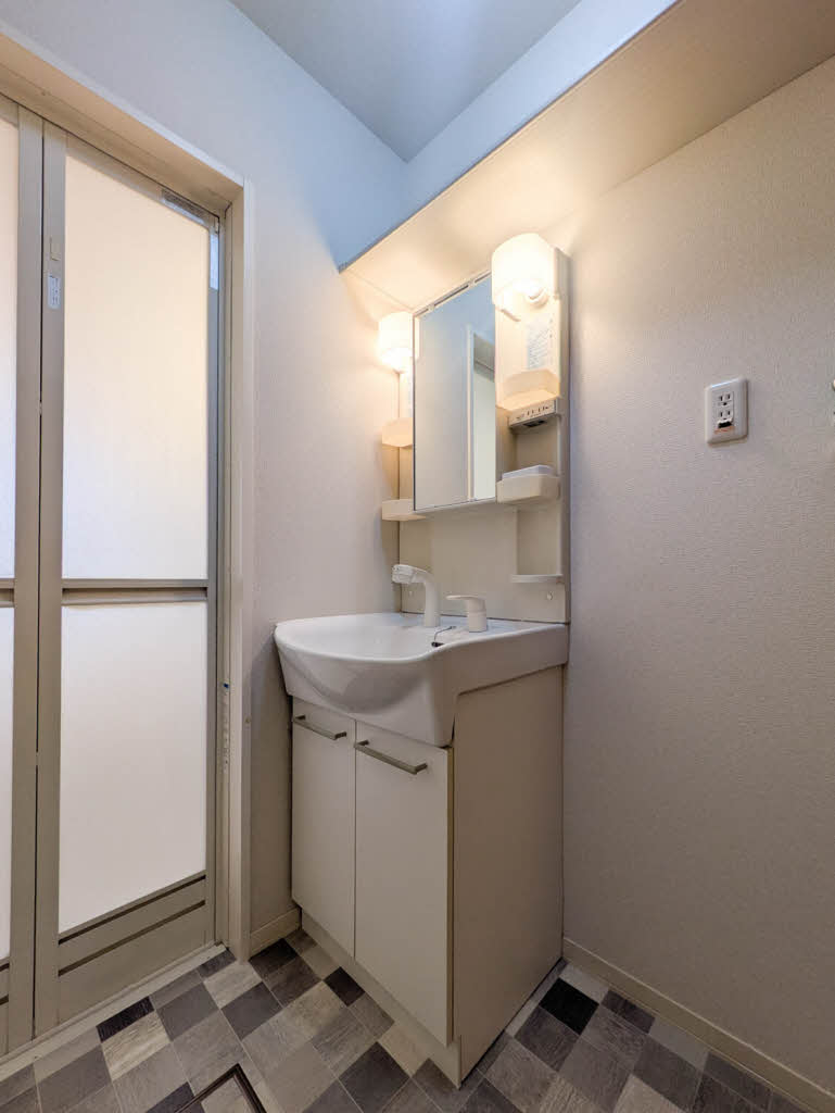 ライフステージ長嶺 A棟 ** A0101号-7