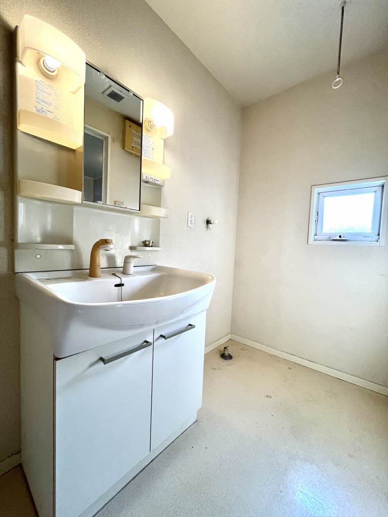 クレセオＡＫＩ　＊ A0201号-5