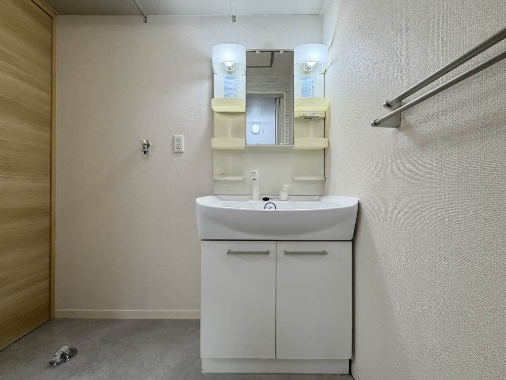 メイプルハイツ　＊＊ A0102号-5