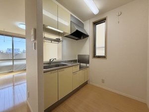 アラモアナ　Ｂ棟　＊＊ B0104号-3