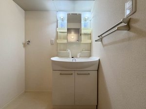 アラモアナ　Ｂ棟　＊＊ B0104号-5